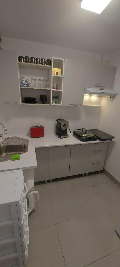 Apartament 2 Camere Sulina Bagian luar foto