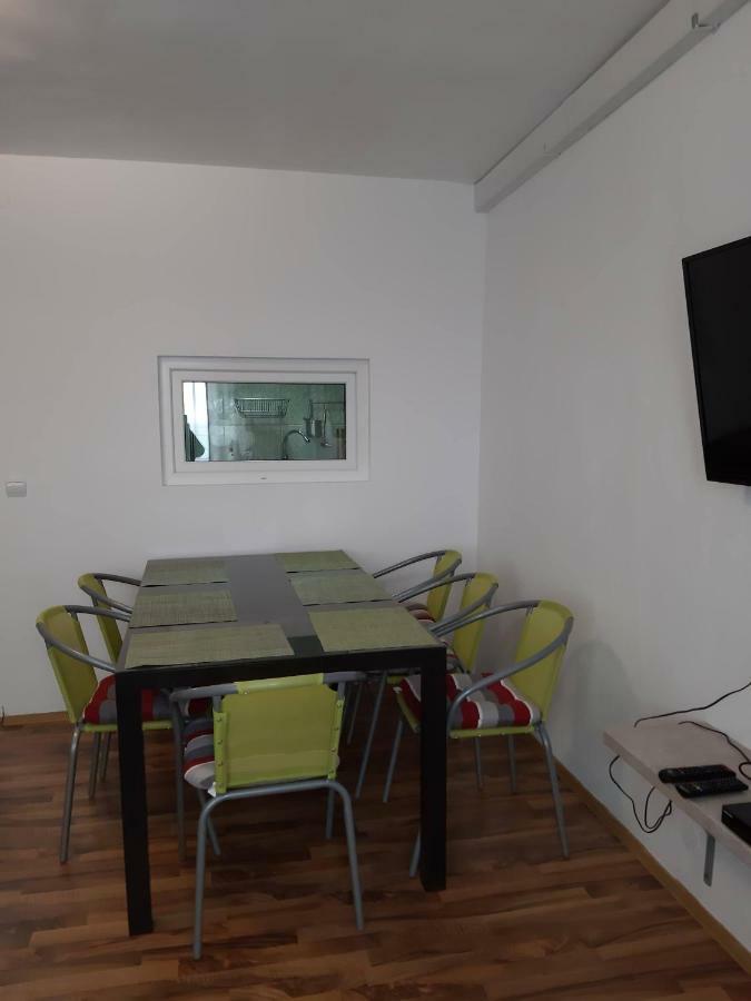 Apartament 2 Camere Sulina Bagian luar foto