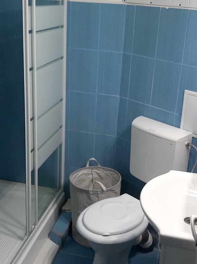 Apartament 2 Camere Sulina Bagian luar foto